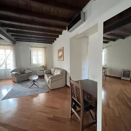 Apartment La Casa Dei Pescatori Turin